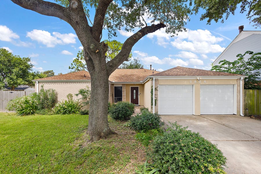 Property photo for 3826 Quitman Drive, Pasadena, TX