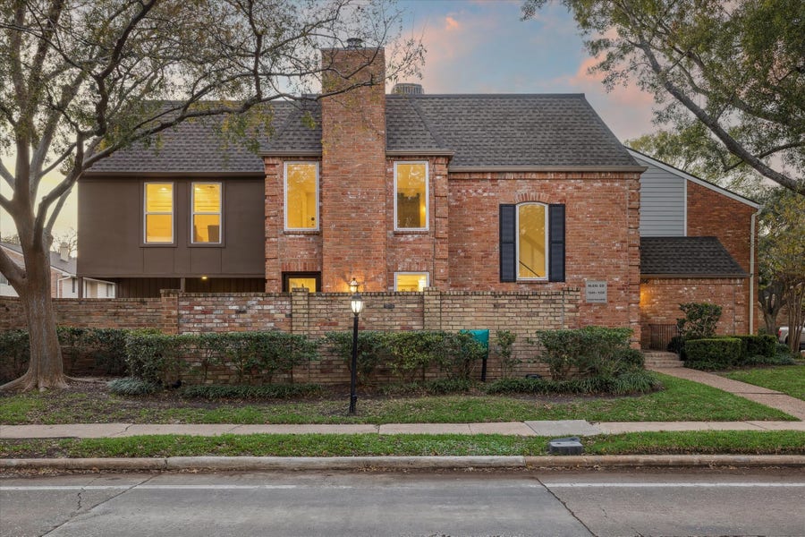 Property photo for 1266 Fountain View Drive, #174, Houston, TX