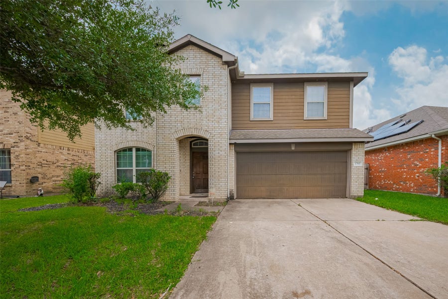Property photo for 1703 Macclesby Lane, Houston, TX
