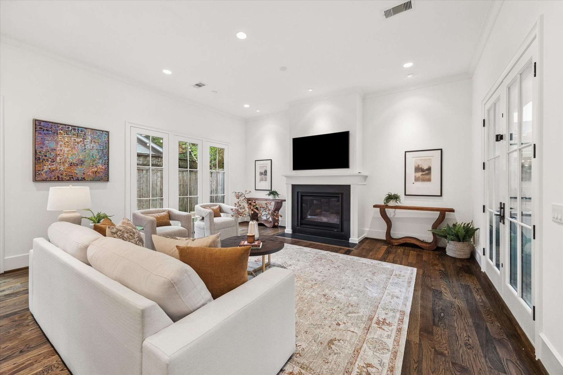 1647 Vassar Street, Houston, TX 77006 1647 Vassar Street, Houston, TX 77006