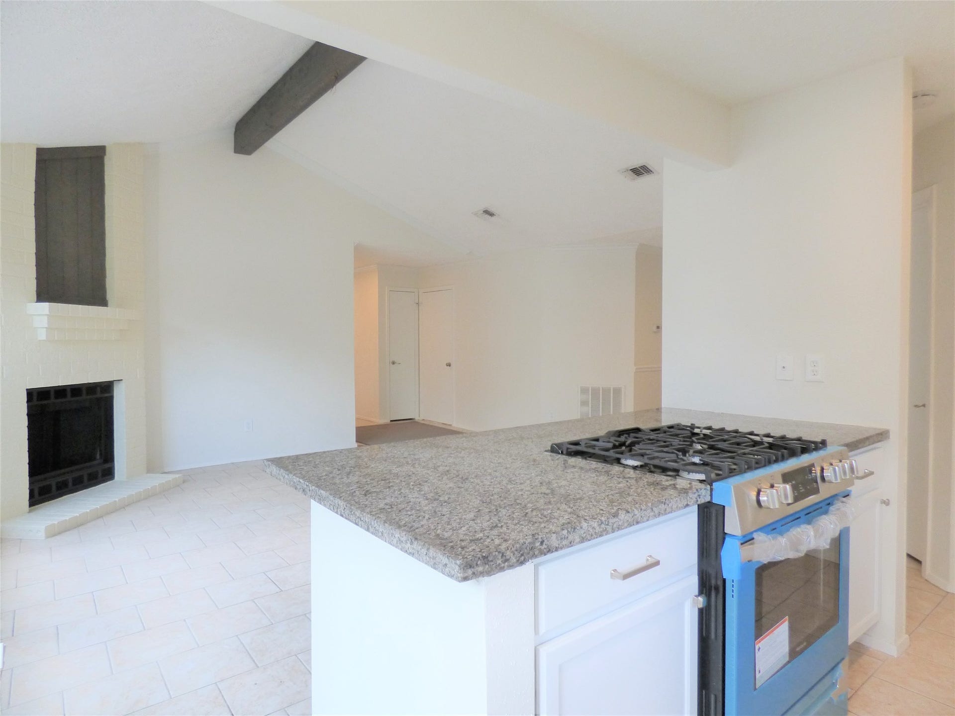 12110 Westlock Drive, Tomball, TX 77377 12110 Westlock Drive, Tomball, TX 77377