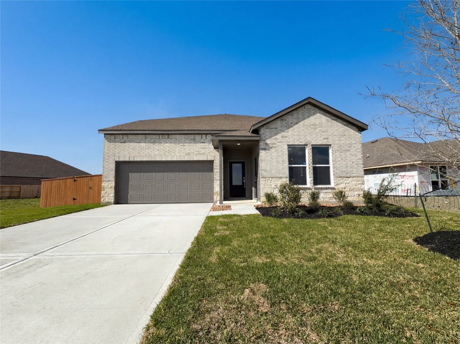 Property photo for 2047 Emerald Lake Trail, Dayton, TX
