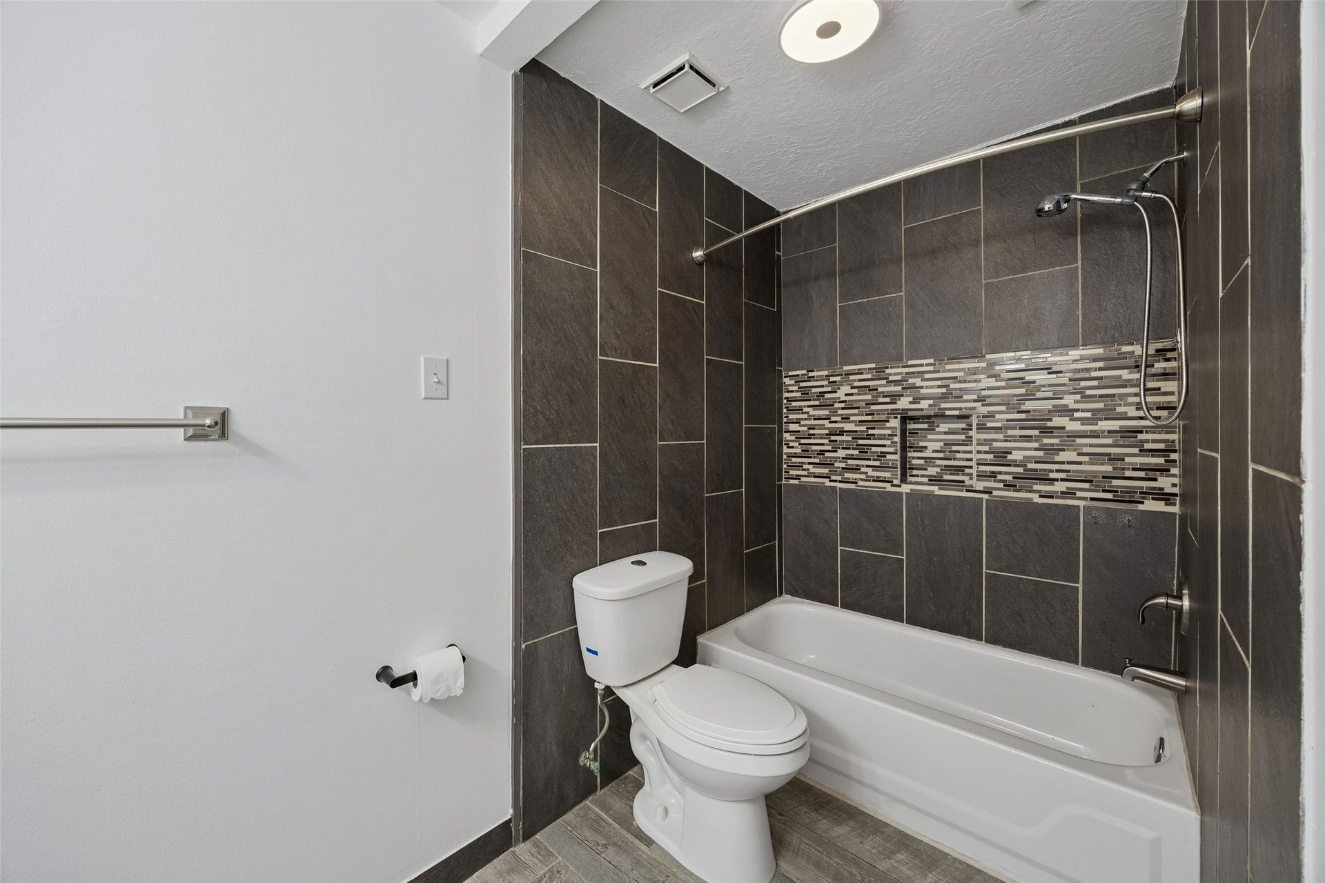 17610 Garnercrest Drive, Houston, TX 77095