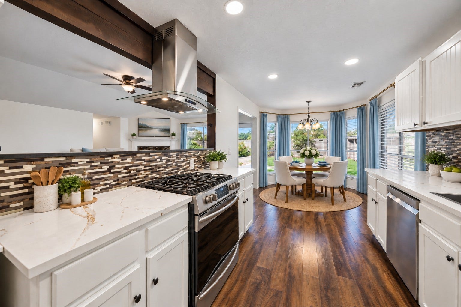 Kitchen/Breakfast AreaVirtually Staged