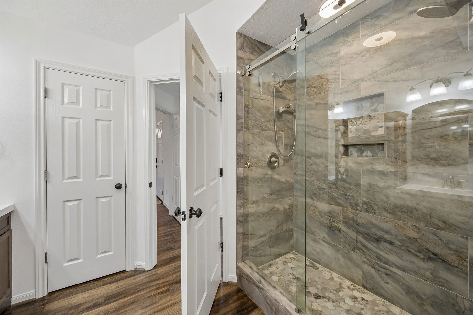 Primary Ensuite Bathroom