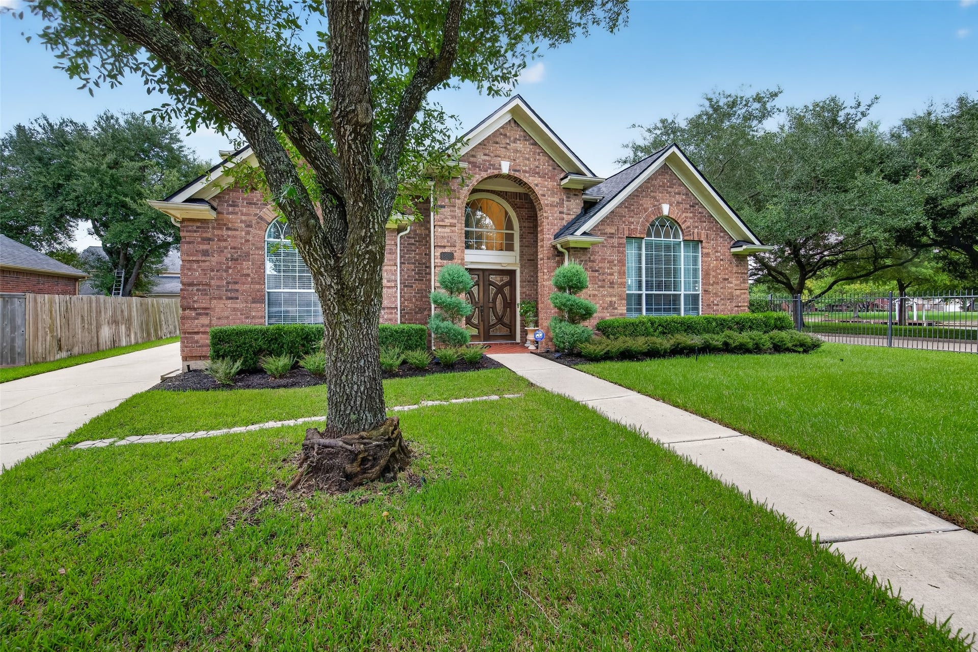 1802 Pepper Tree Court, Sugar Land, TX 77479 1802 Pepper Tree Court, Sugar Land, TX 77479