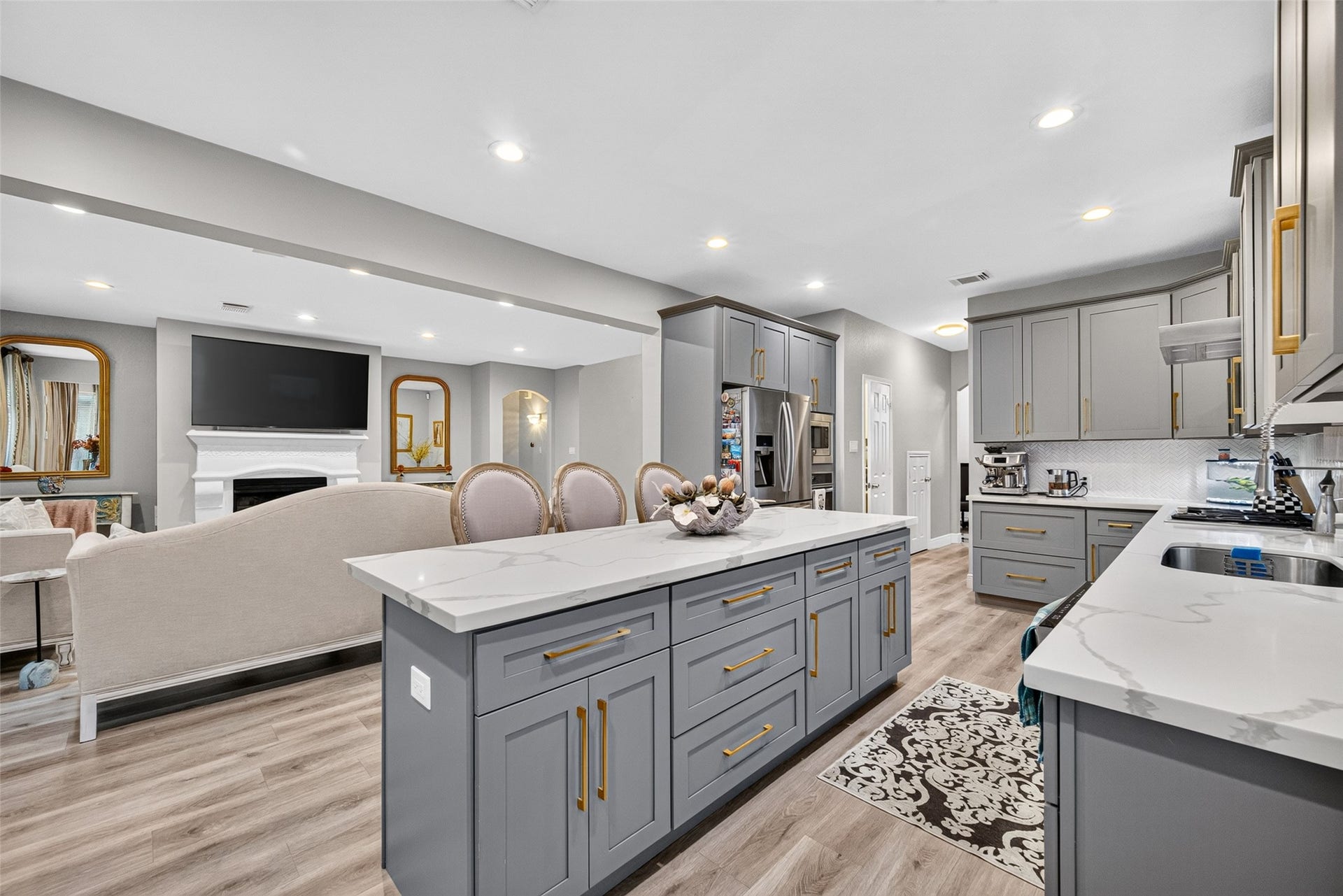 1802 Pepper Tree Court, Sugar Land, TX 77479 1802 Pepper Tree Court, Sugar Land, TX 77479