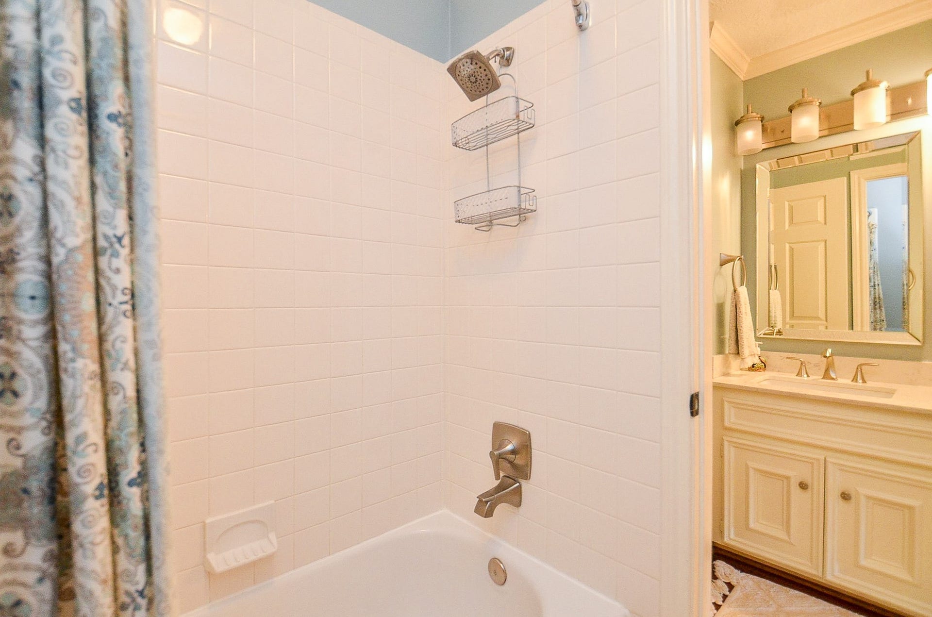 19 Ambleside Crescent Drive, Sugar Land, TX 77479 19 Ambleside Crescent Drive, Sugar Land, TX 77479
