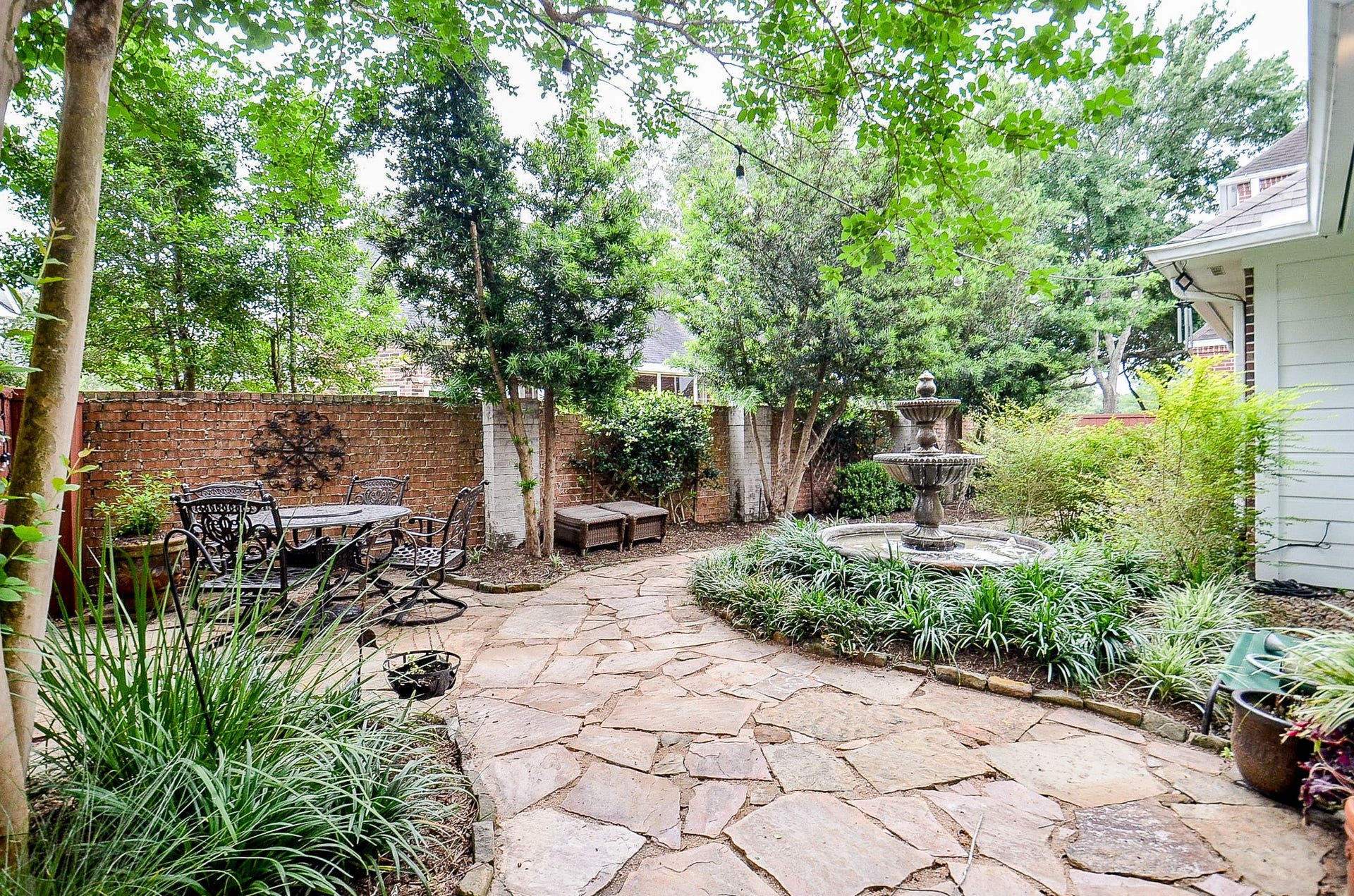 19 Ambleside Crescent Drive, Sugar Land, TX 77479 19 Ambleside Crescent Drive, Sugar Land, TX 77479