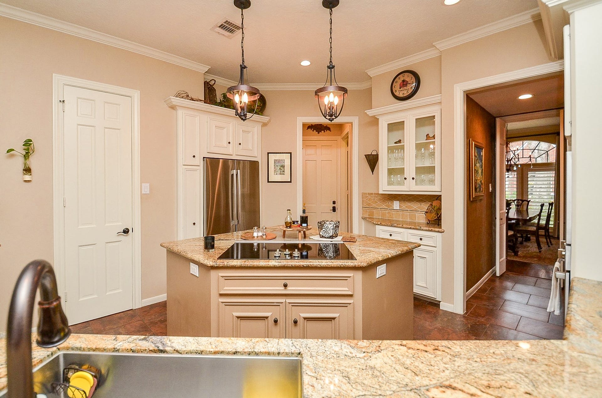 19 Ambleside Crescent Drive, Sugar Land, TX 77479 19 Ambleside Crescent Drive, Sugar Land, TX 77479