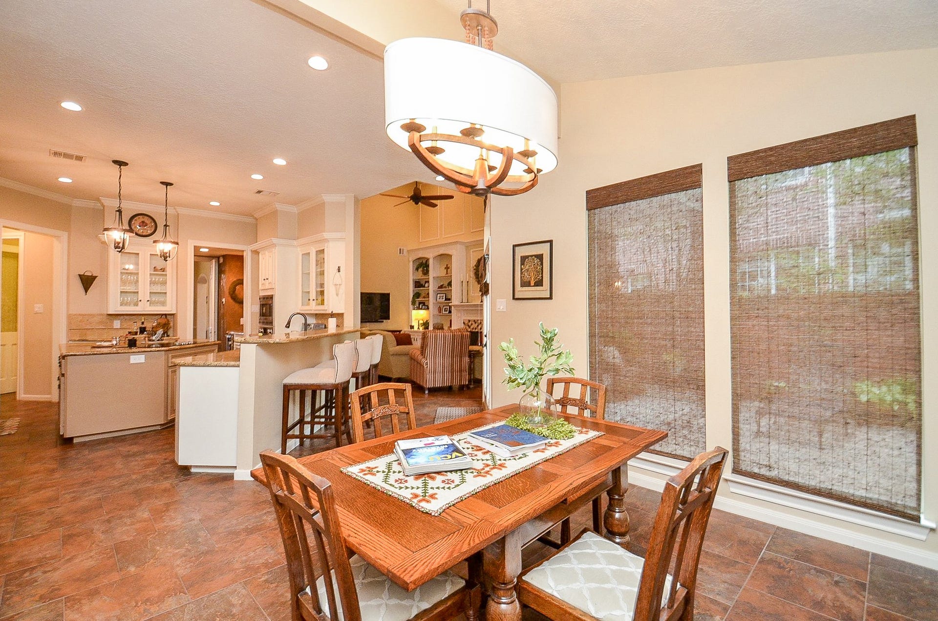 19 Ambleside Crescent Drive, Sugar Land, TX 77479 19 Ambleside Crescent Drive, Sugar Land, TX 77479
