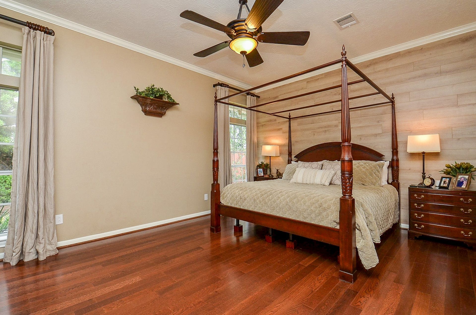 19 Ambleside Crescent Drive, Sugar Land, TX 77479 19 Ambleside Crescent Drive, Sugar Land, TX 77479