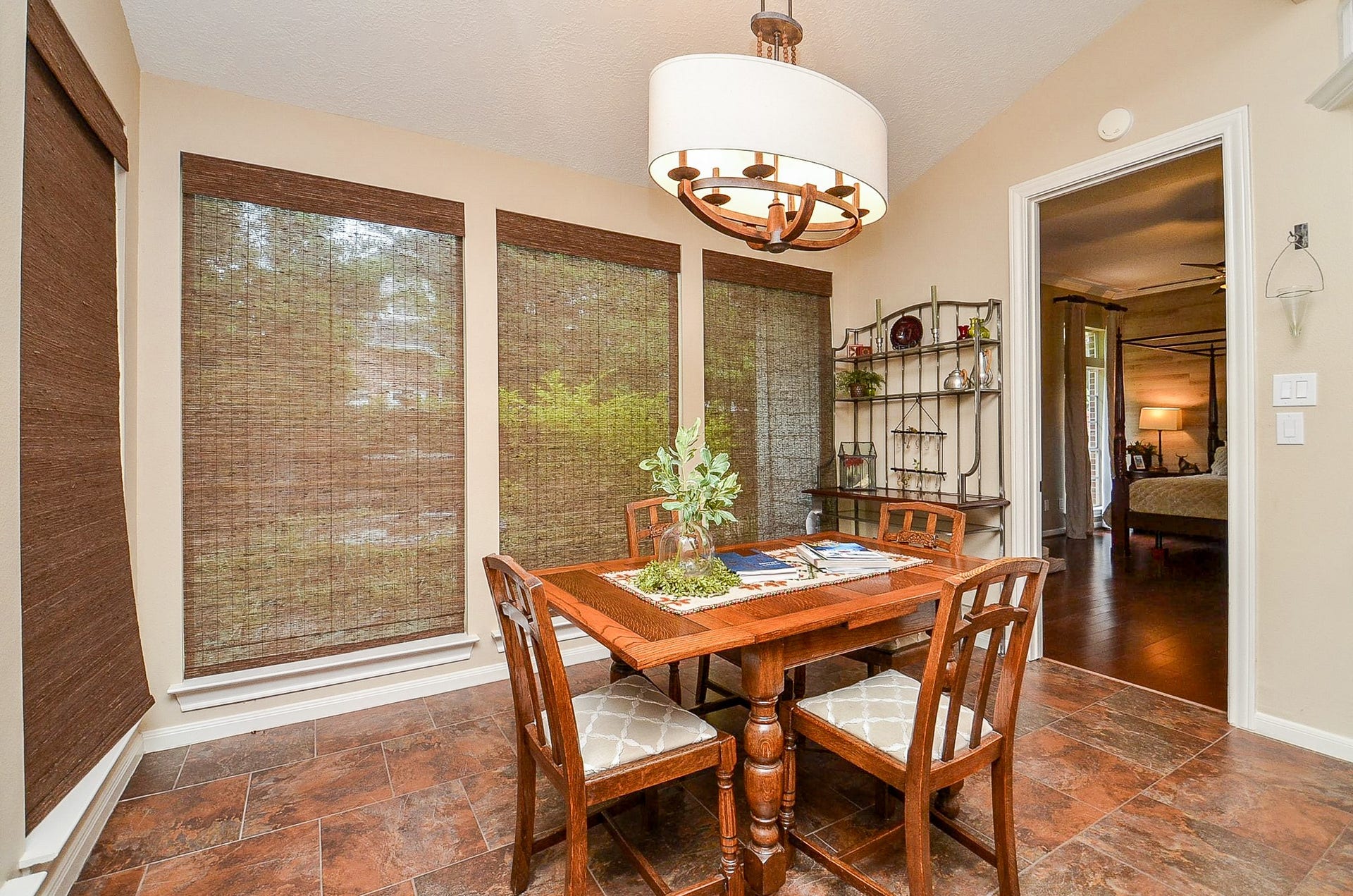 19 Ambleside Crescent Drive, Sugar Land, TX 77479 19 Ambleside Crescent Drive, Sugar Land, TX 77479