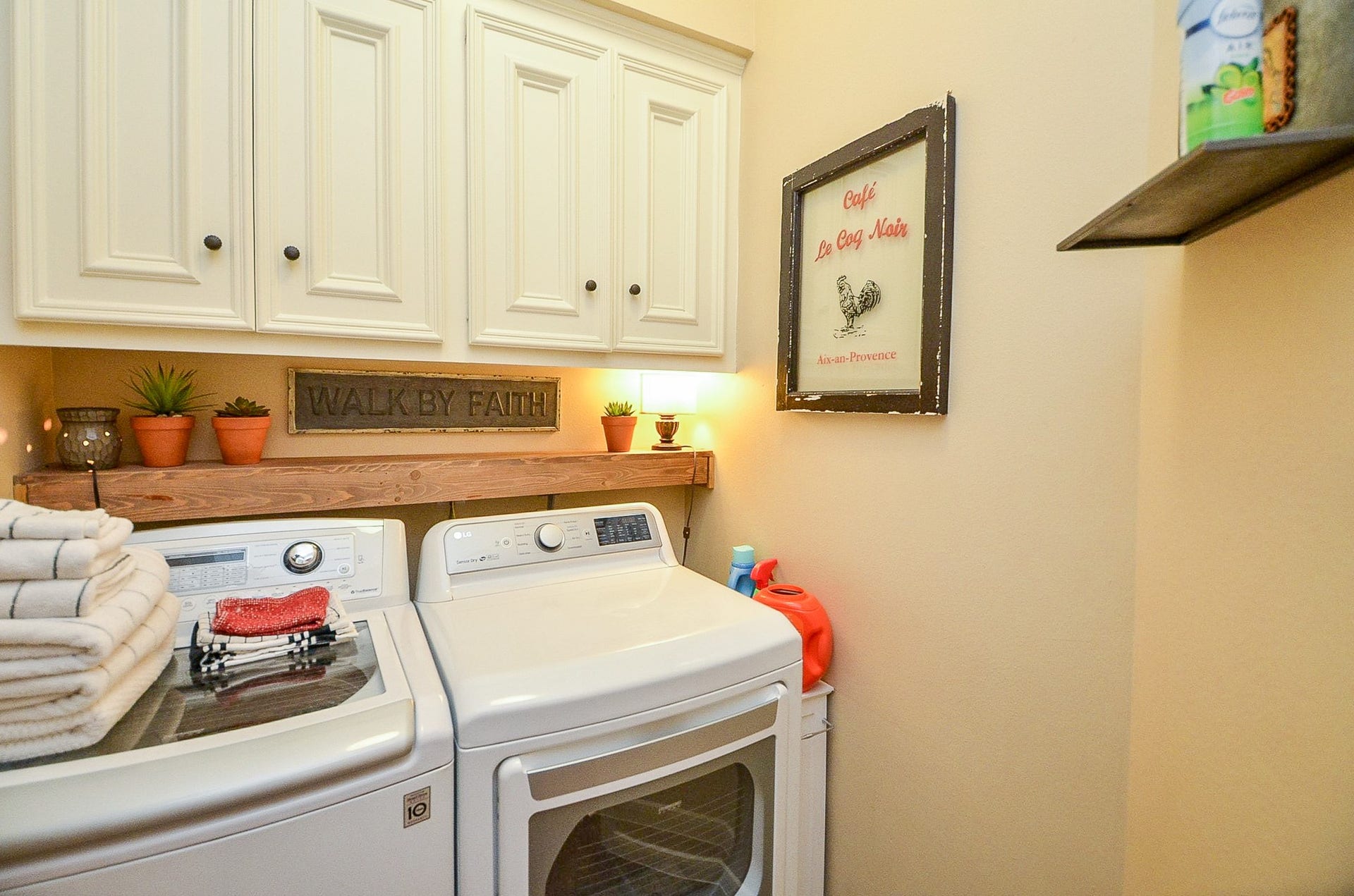 19 Ambleside Crescent Drive, Sugar Land, TX 77479 19 Ambleside Crescent Drive, Sugar Land, TX 77479