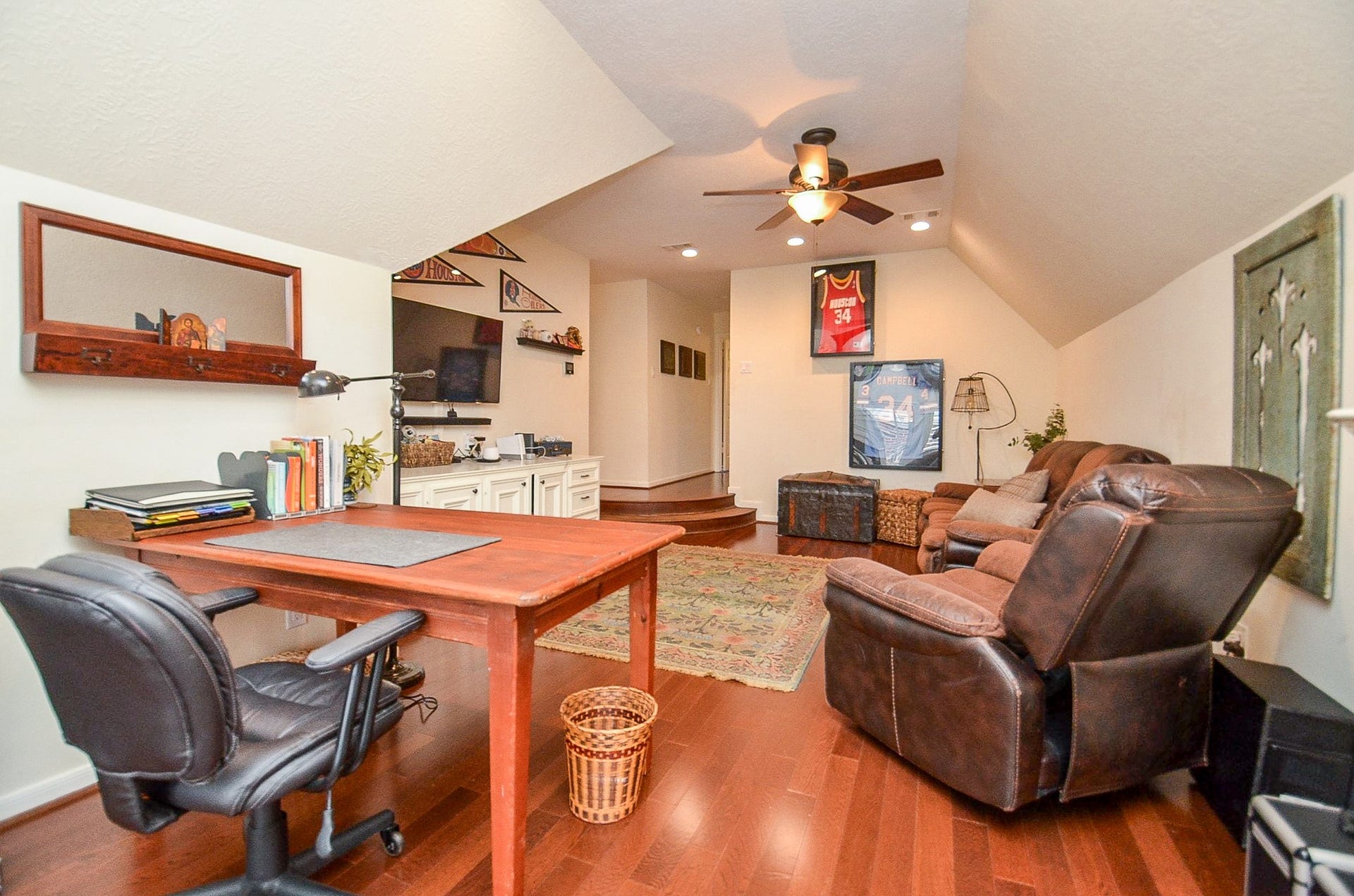 19 Ambleside Crescent Drive, Sugar Land, TX 77479 19 Ambleside Crescent Drive, Sugar Land, TX 77479