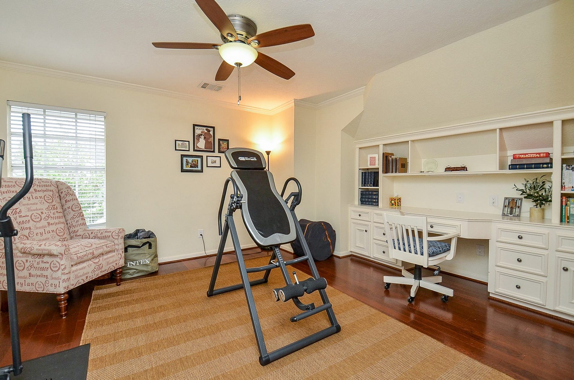 19 Ambleside Crescent Drive, Sugar Land, TX 77479 19 Ambleside Crescent Drive, Sugar Land, TX 77479