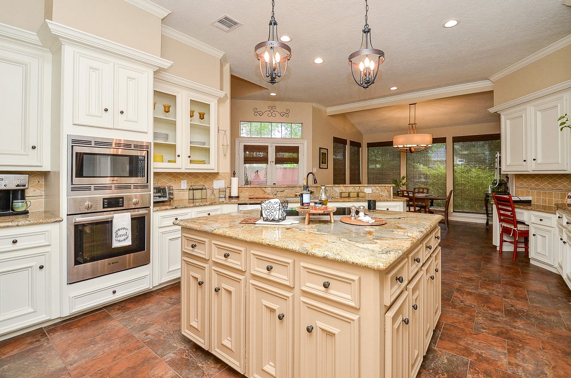 19 Ambleside Crescent Drive, Sugar Land, TX 77479 19 Ambleside Crescent Drive, Sugar Land, TX 77479