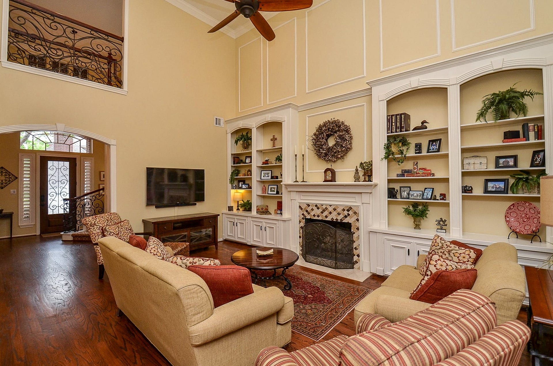 19 Ambleside Crescent Drive, Sugar Land, TX 77479 19 Ambleside Crescent Drive, Sugar Land, TX 77479