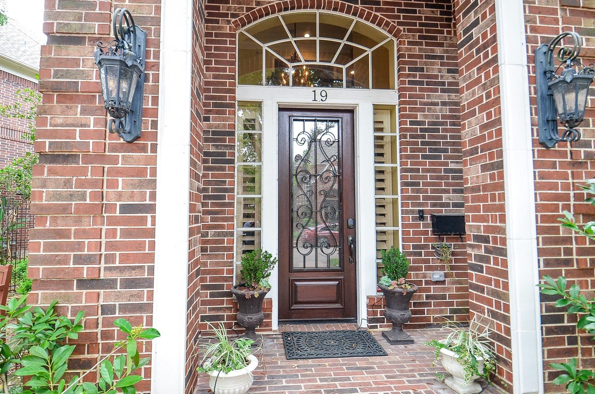 19 Ambleside Crescent Drive, Sugar Land, TX 77479 19 Ambleside Crescent Drive, Sugar Land, TX 77479