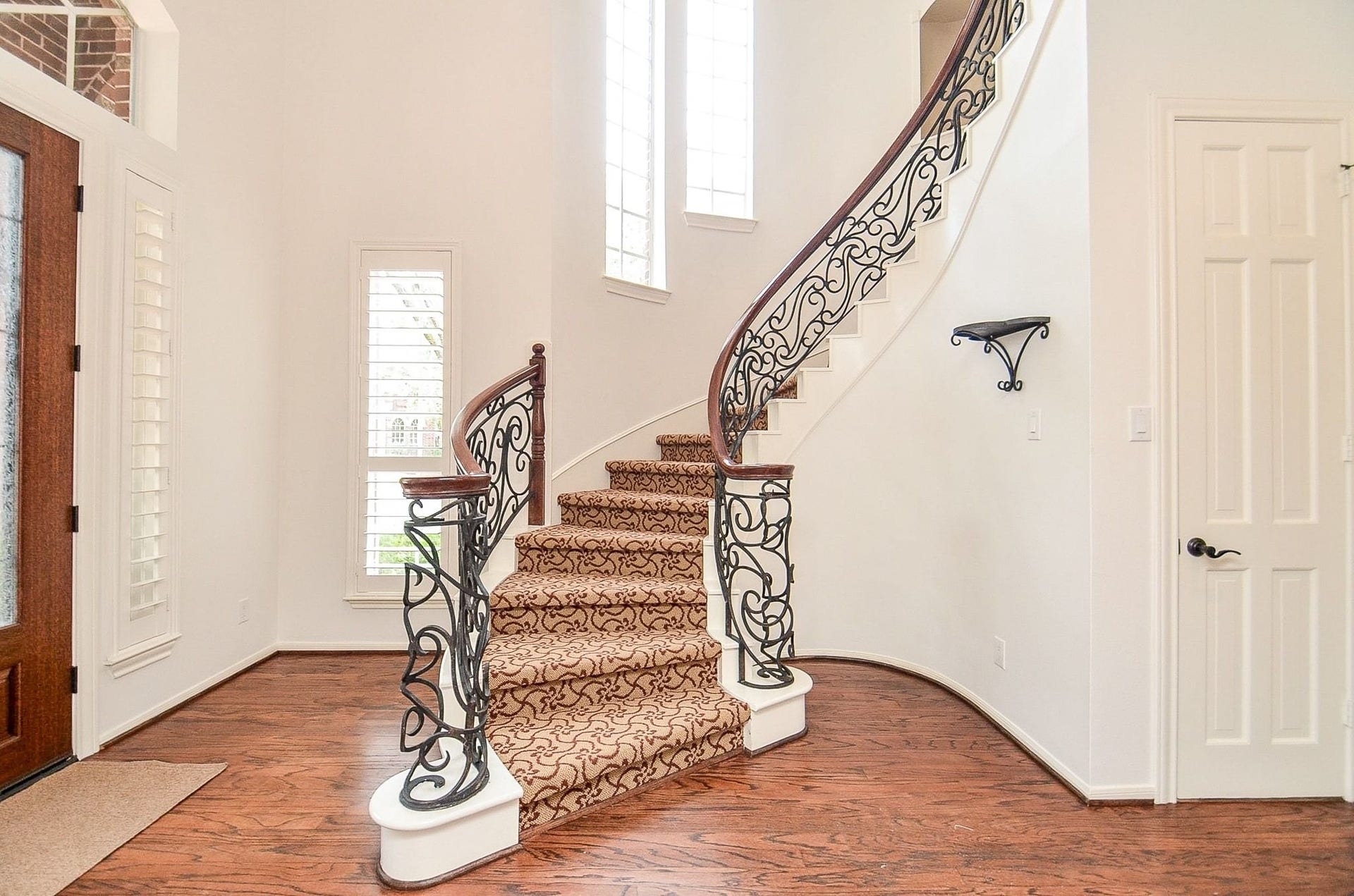 19 Ambleside Crescent Drive, Sugar Land, TX 77479 19 Ambleside Crescent Drive, Sugar Land, TX 77479