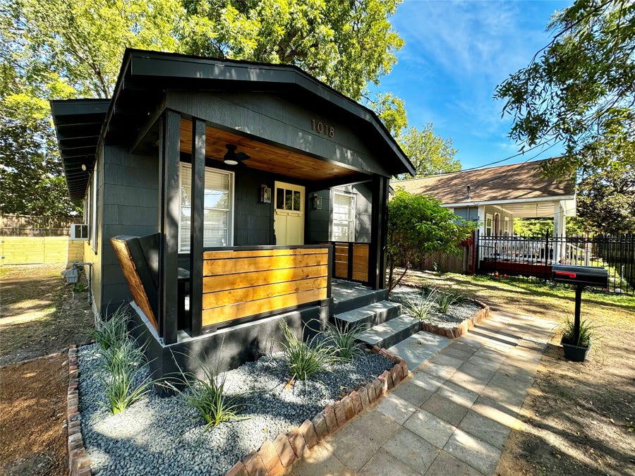 Property photo for 1018 Dunbar Street, Houston, TX