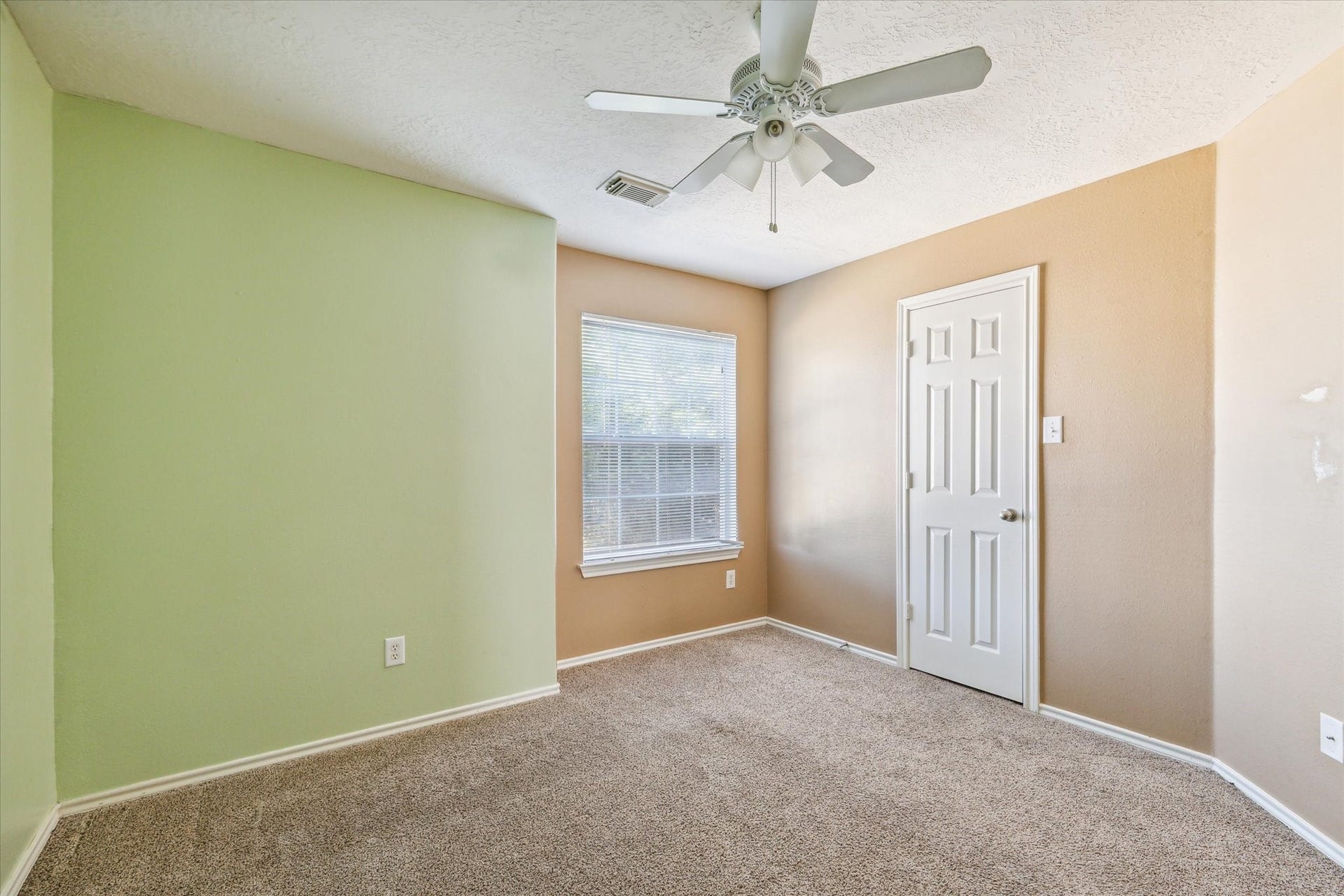 14307 Mirkwood Lane, Houston, TX 77014 14307 Mirkwood Lane, Houston, TX 77014