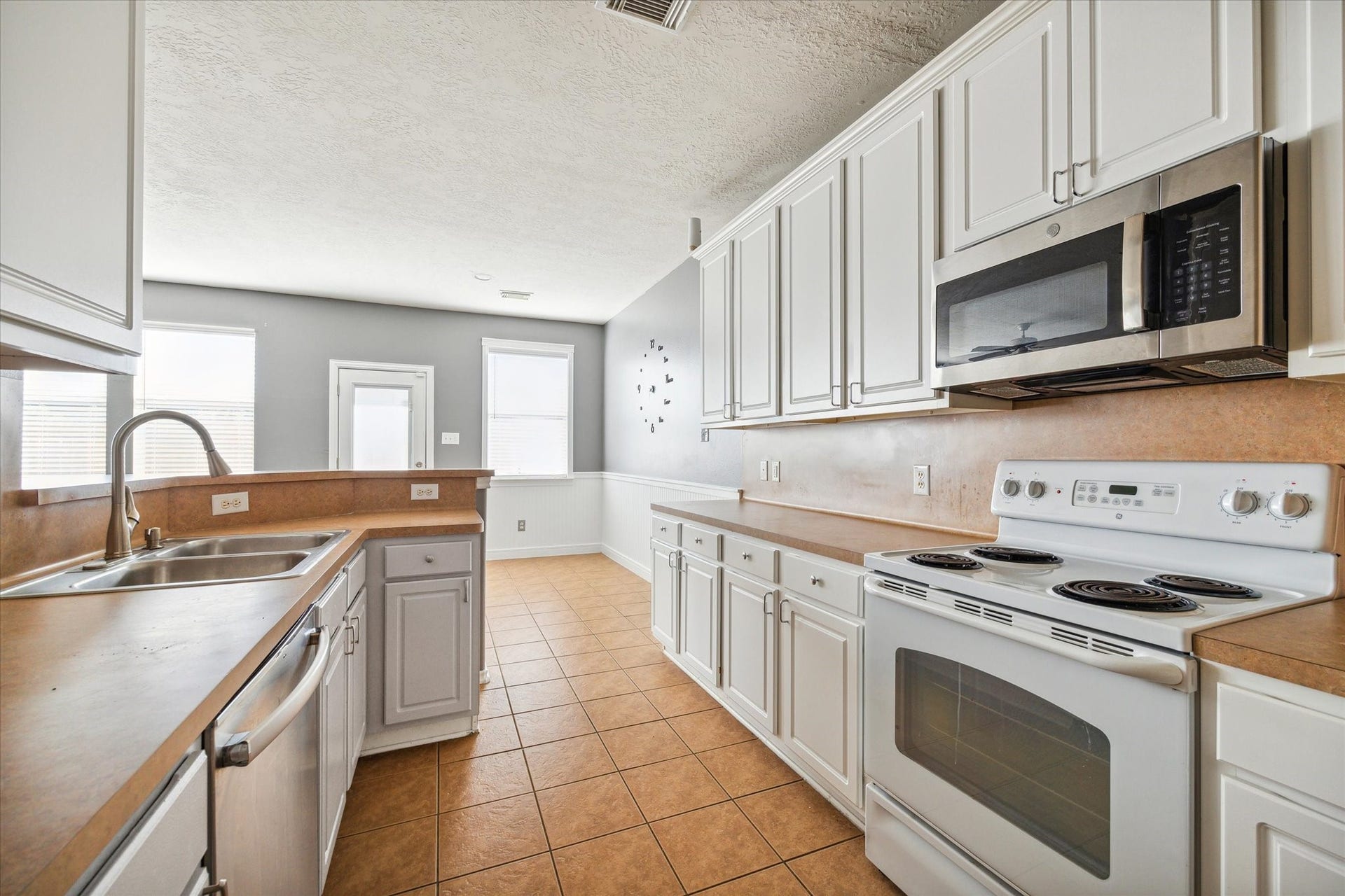 14307 Mirkwood Lane, Houston, TX 77014 14307 Mirkwood Lane, Houston, TX 77014