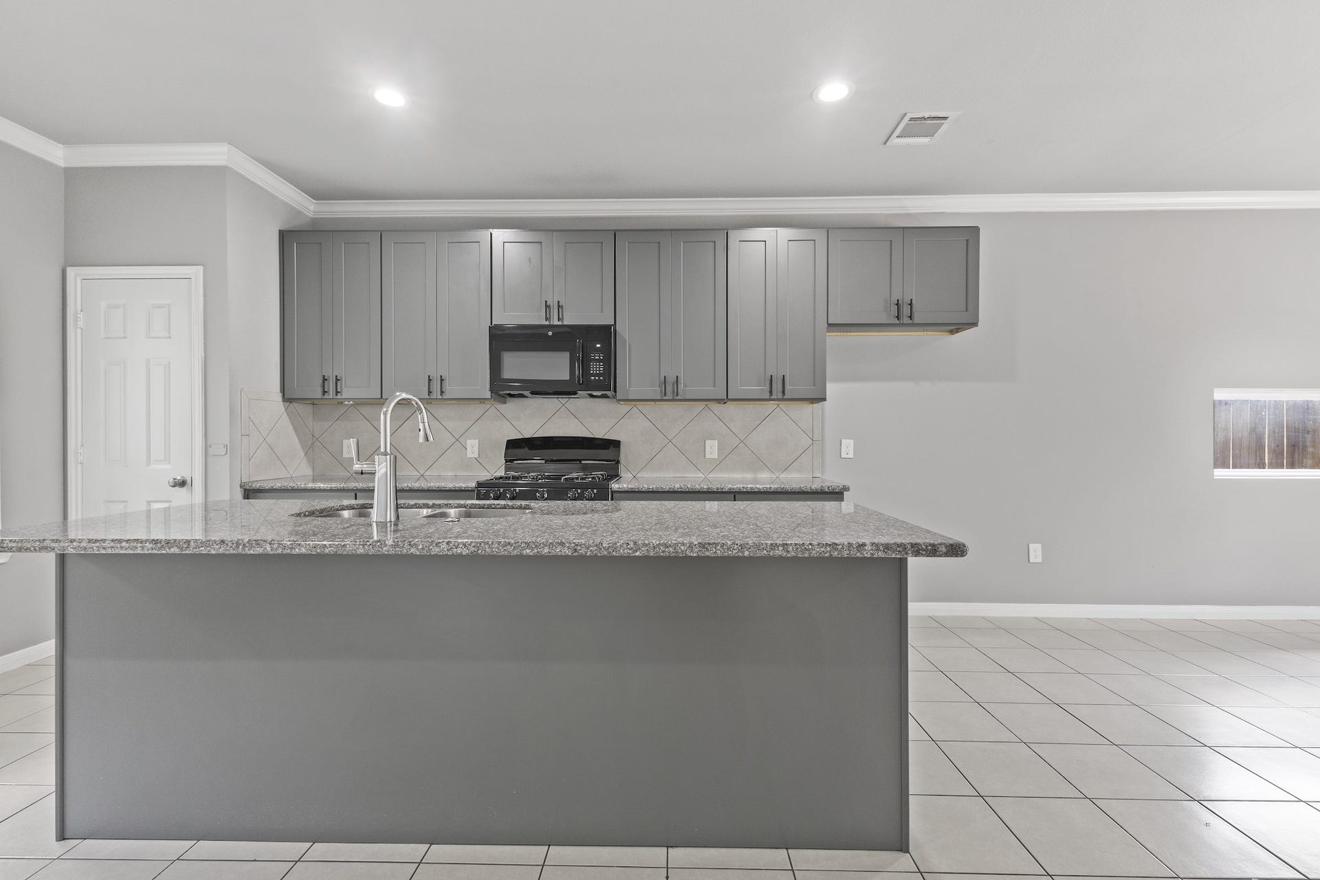 7903 Moon Beam Street, #AB, Houston, TX 77088 Unit B
