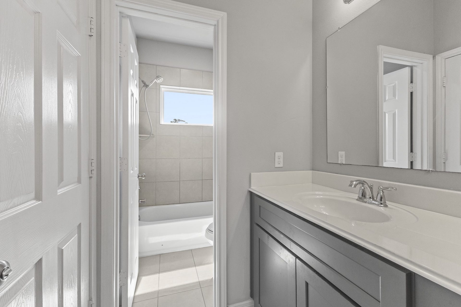 7903 Moon Beam Street, #AB, Houston, TX 77088 Unit A