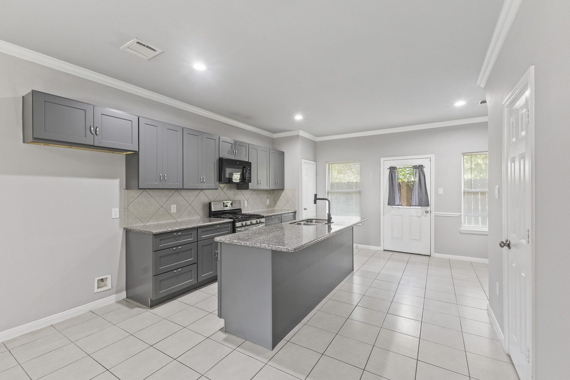 7903 Moon Beam Street, #AB, Houston, TX 77088 Unit A