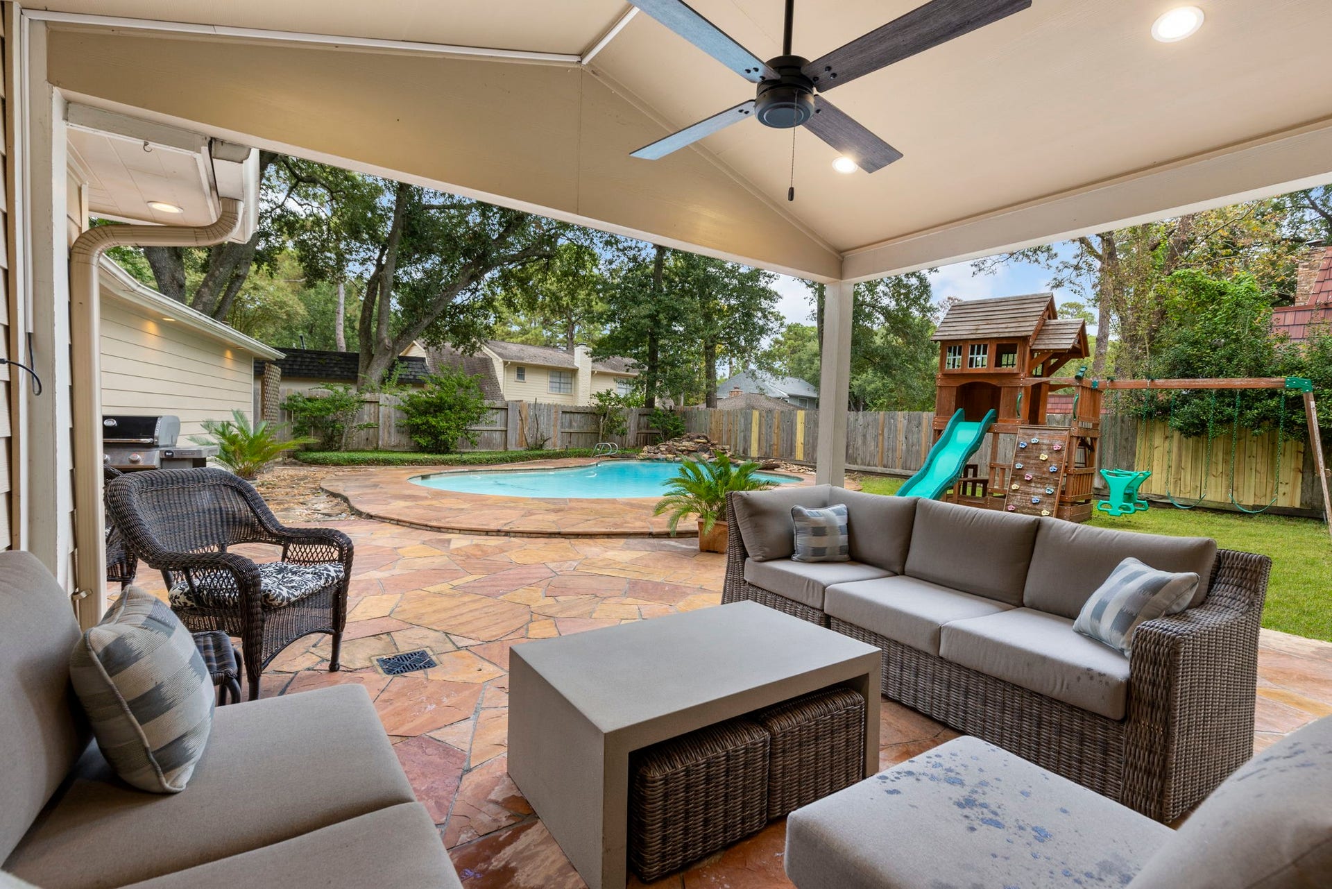 5210 Westminister Court, Houston, TX 77069 5210 Westminister Court, Houston, TX 77069