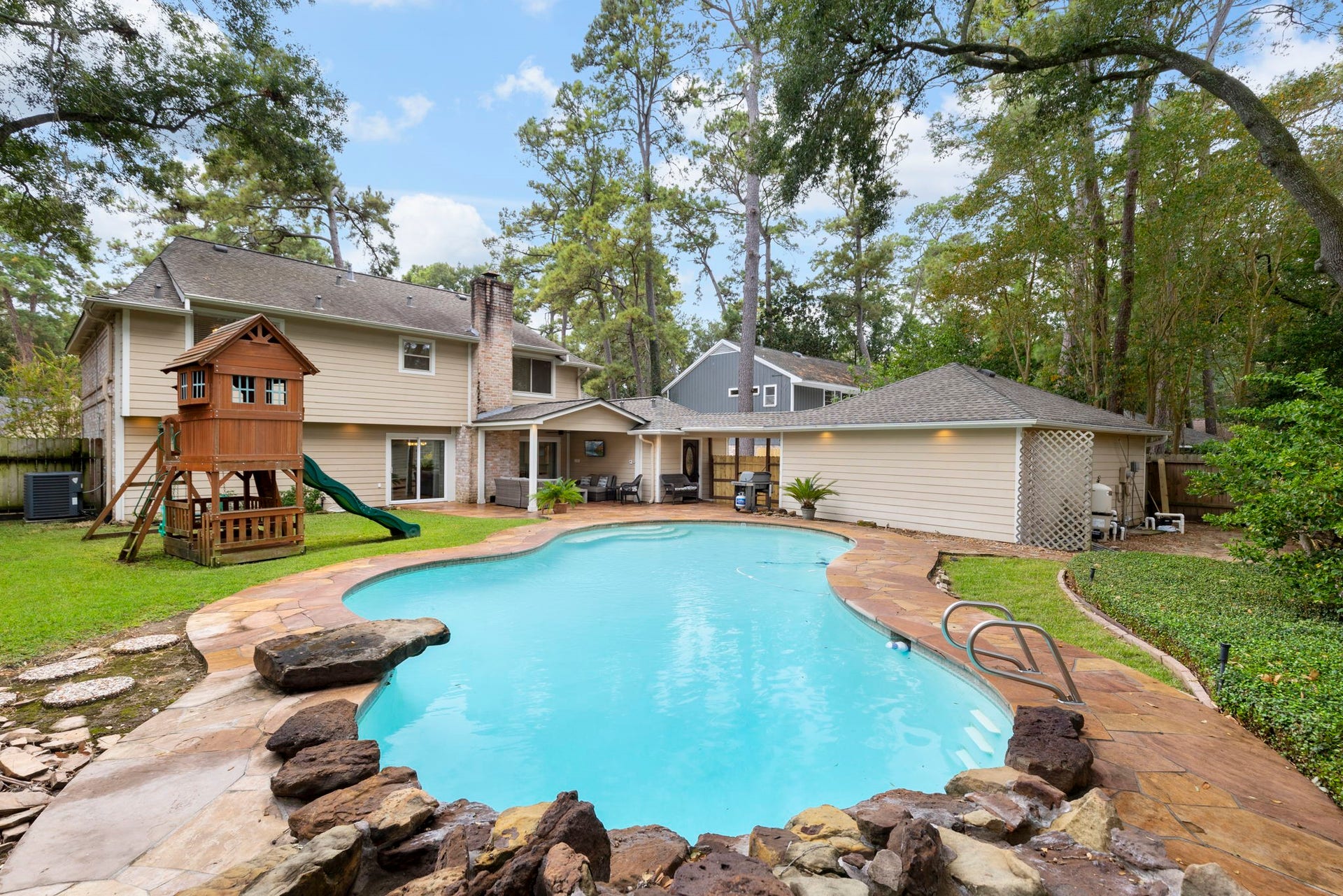 5210 Westminister Court, Houston, TX 77069 5210 Westminister Court, Houston, TX 77069