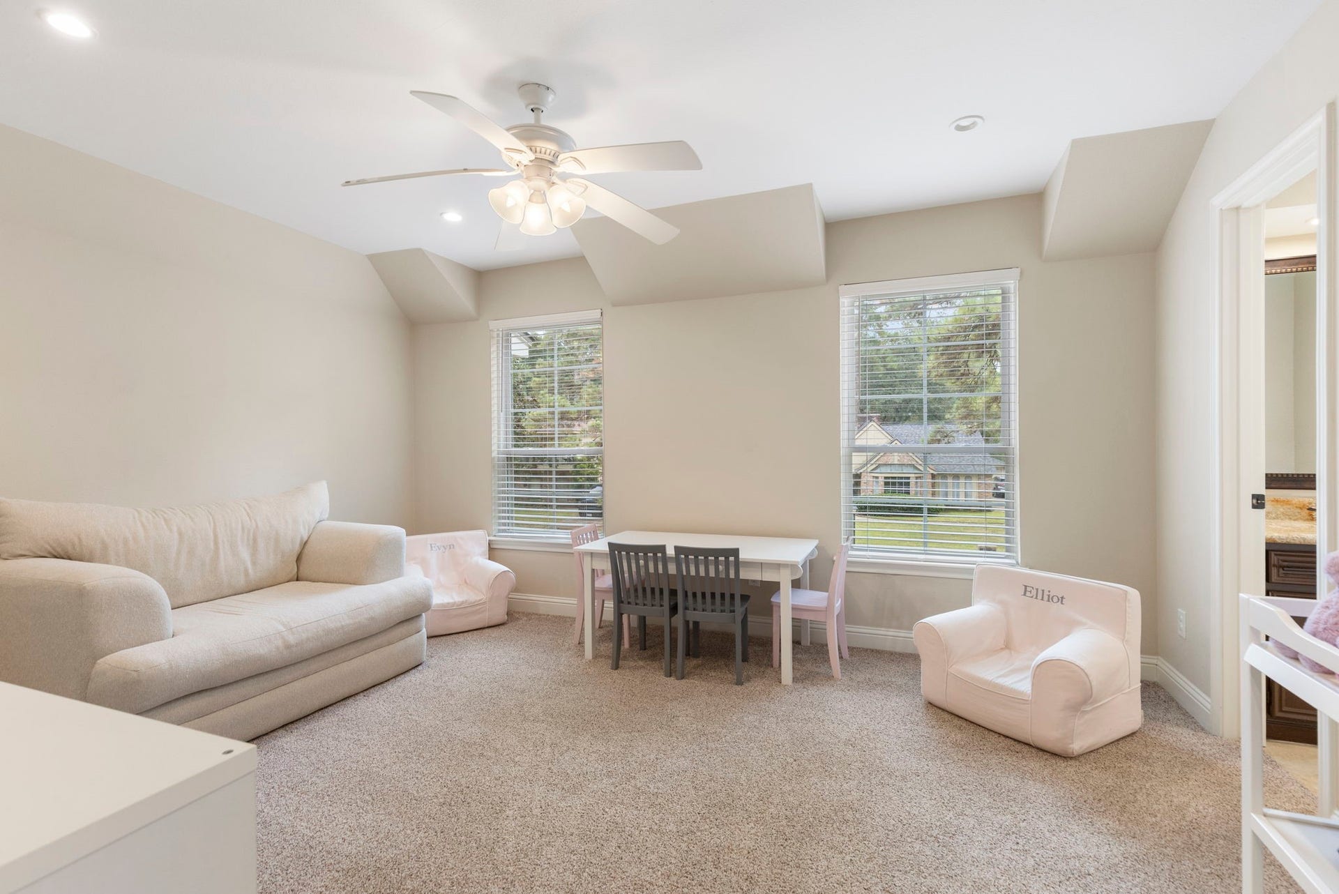 5210 Westminister Court, Houston, TX 77069 5210 Westminister Court, Houston, TX 77069