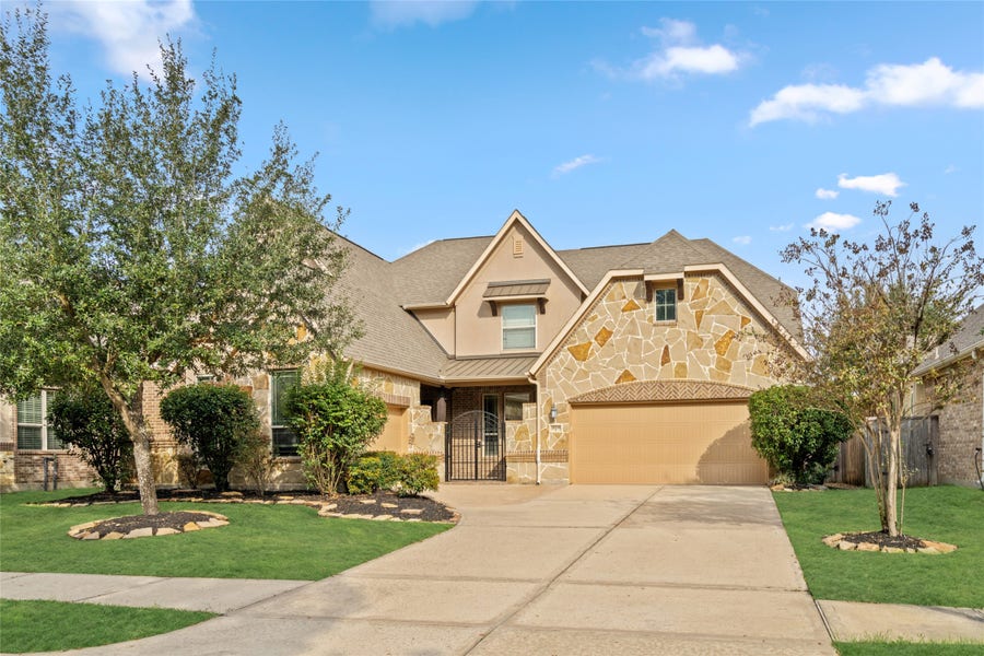 Property photo for 28206 Green Forest Bluff Trail, Katy, TX