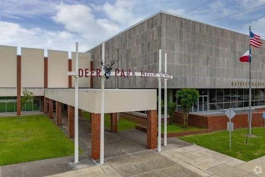 209 W 6th Street, Deer Park, TX 77536 Deer Park High School