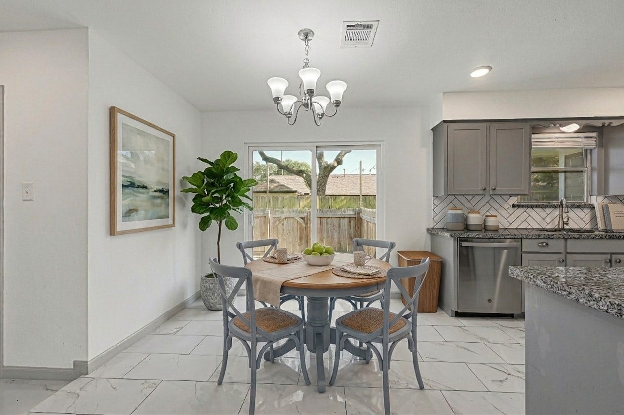 209 W 6th Street, Deer Park, TX 77536 Breakfast/dining area virtually staged