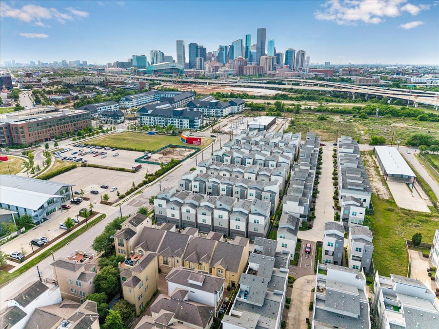 Property photo for 2813 Clinton Drive, Houston, TX