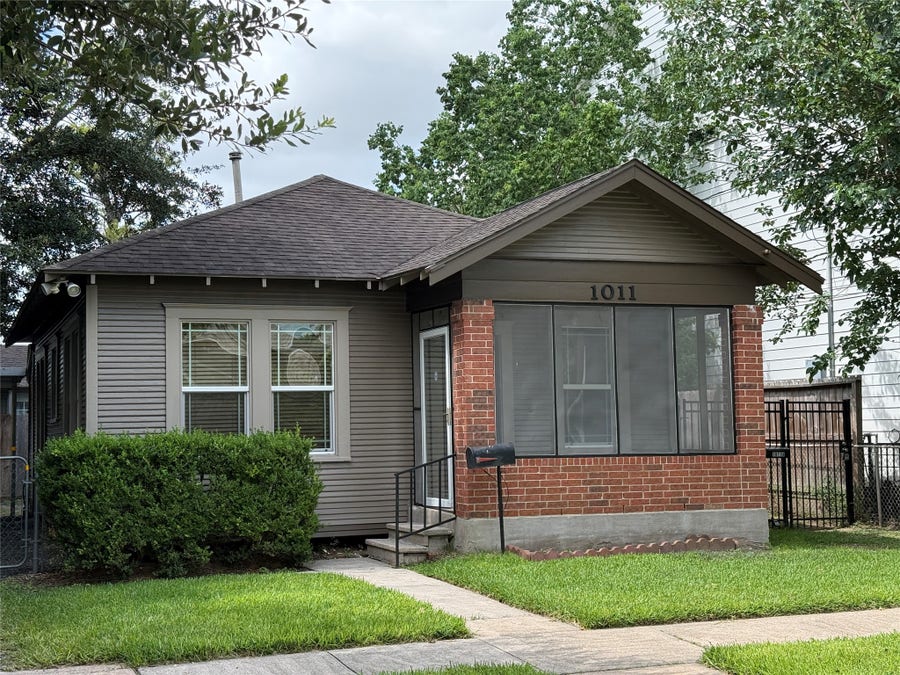 Property photo for 1011 Nadine Street, Houston, TX