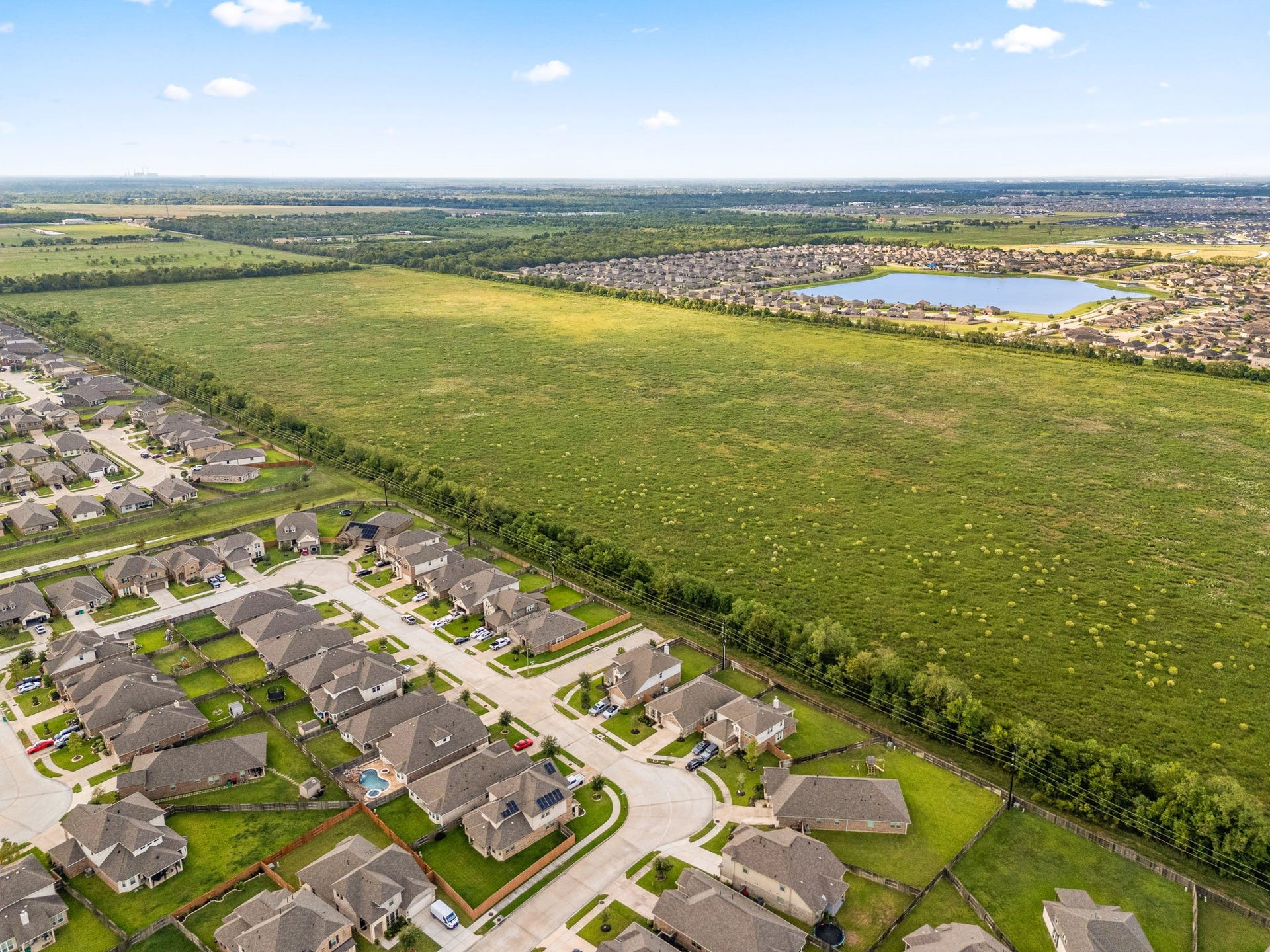 1705 Diamond Mountain Drive, Rosharon, TX 77583 1705 Diamond Mountain Drive, Rosharon, TX 77583