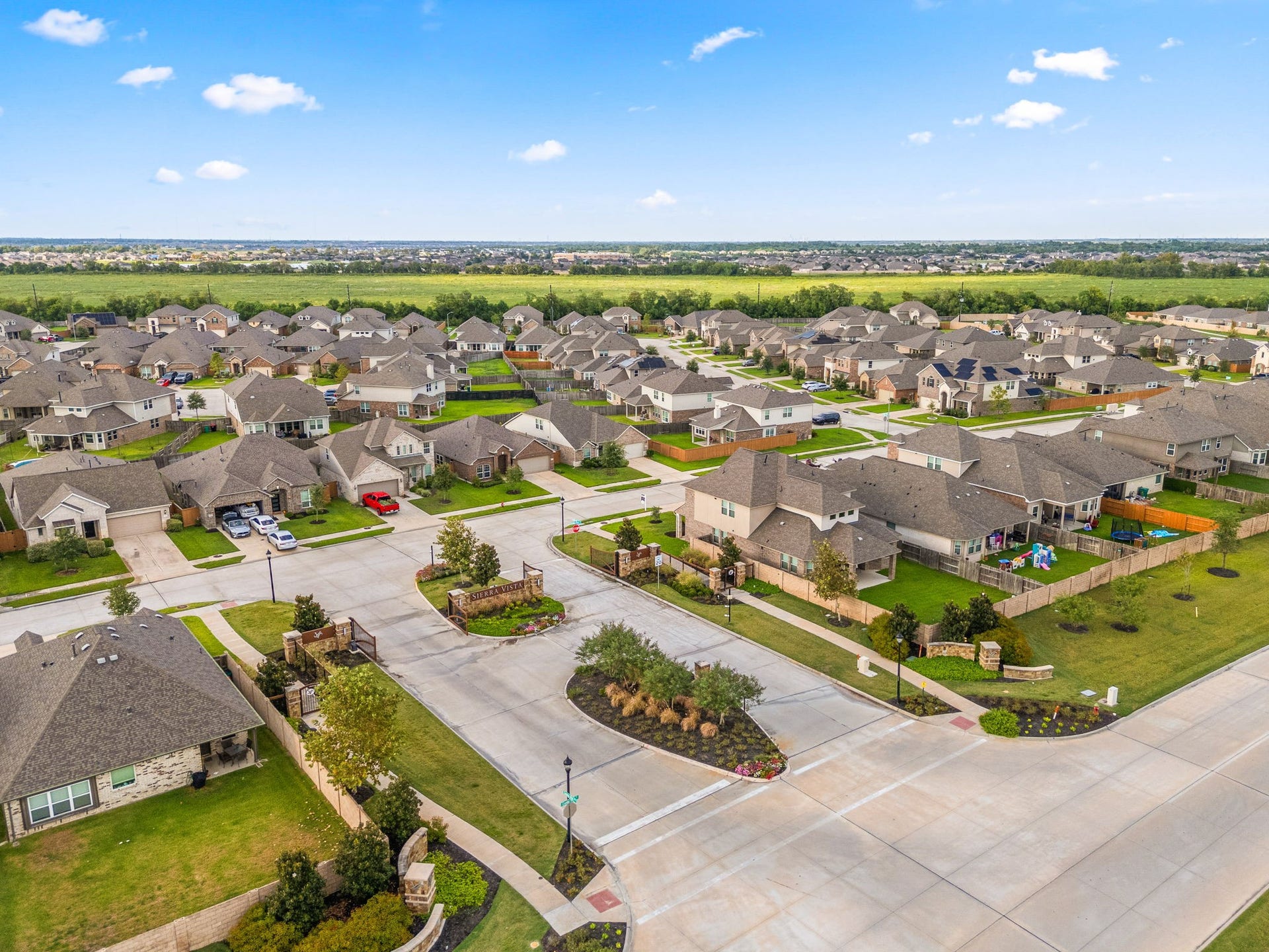 1705 Diamond Mountain Drive, Rosharon, TX 77583 1705 Diamond Mountain Drive, Rosharon, TX 77583