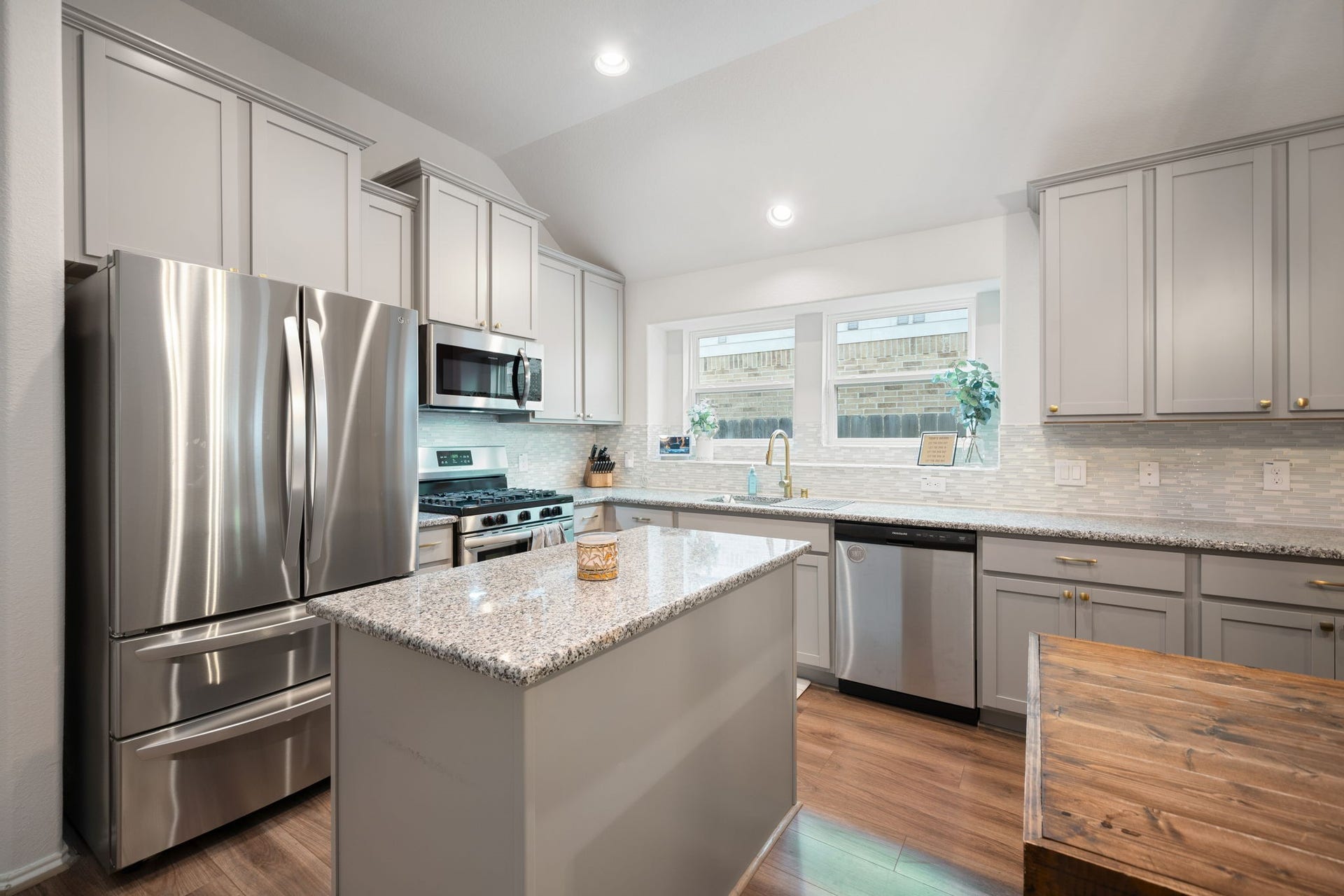 1705 Diamond Mountain Drive, Rosharon, TX 77583 1705 Diamond Mountain Drive, Rosharon, TX 77583