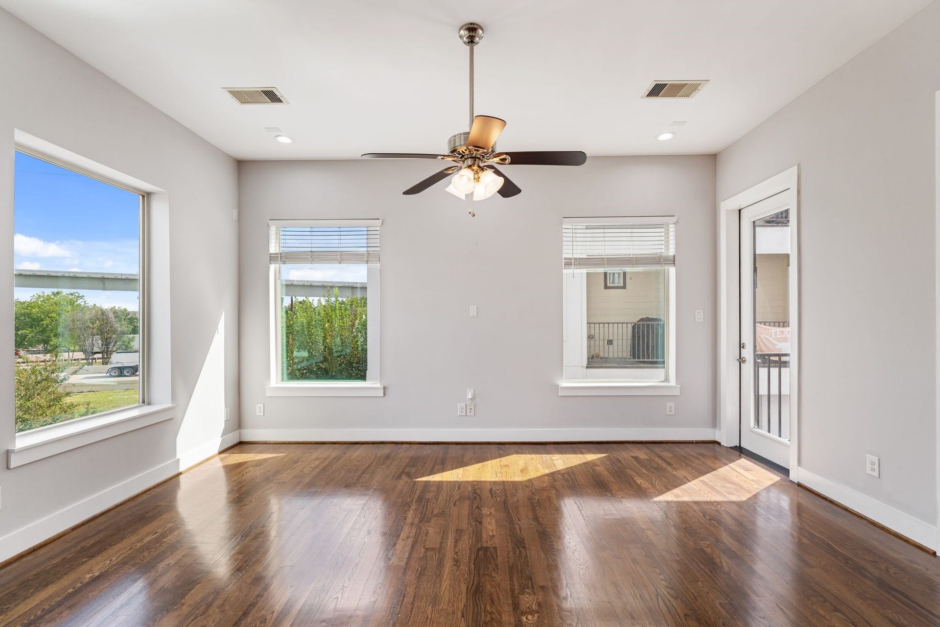 1005 Bingham Street, #5, Houston, TX 77007 1005 Bingham Street, #5, Houston, TX 77007