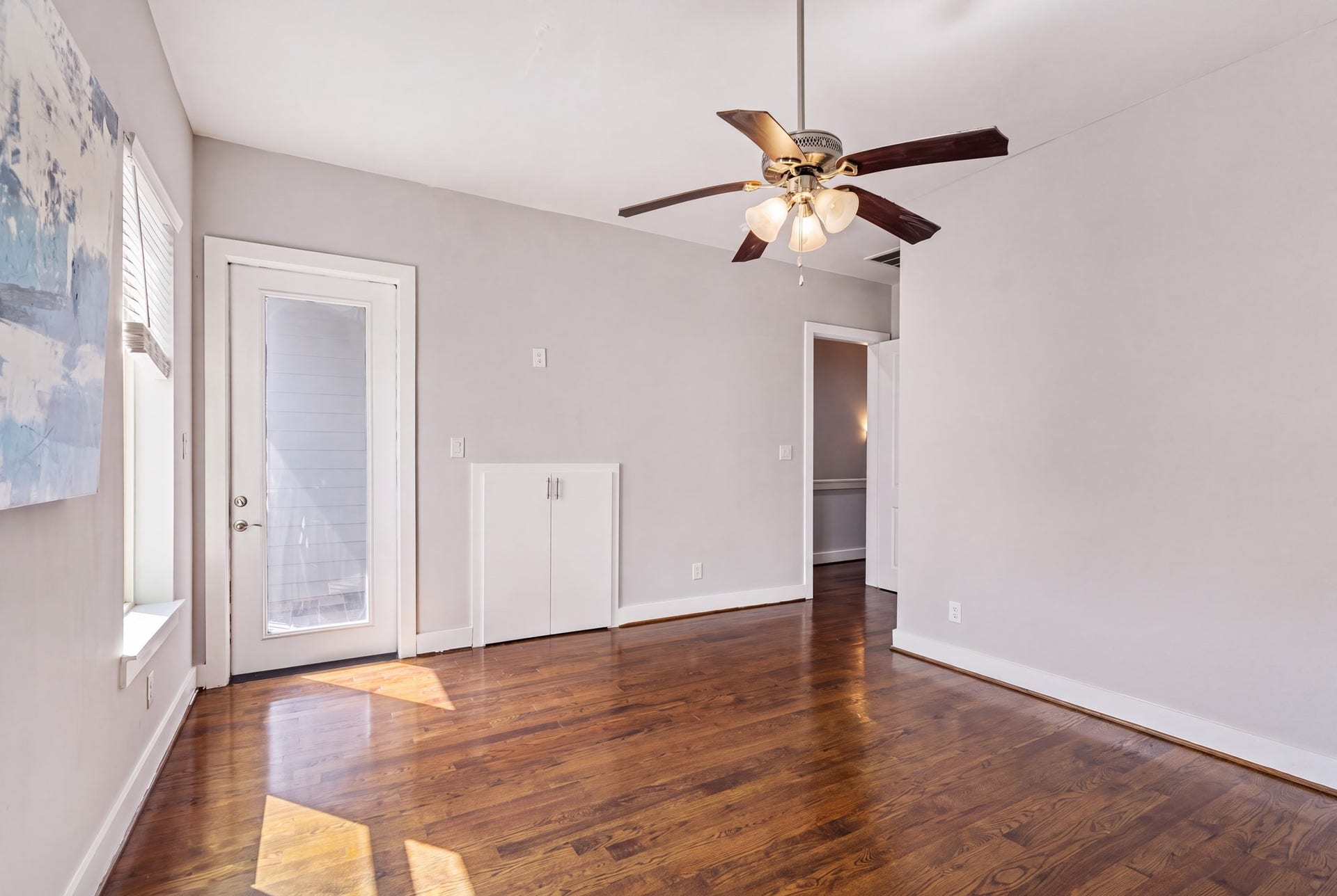 1005 Bingham Street, #5, Houston, TX 77007 Third floor primary bedroom