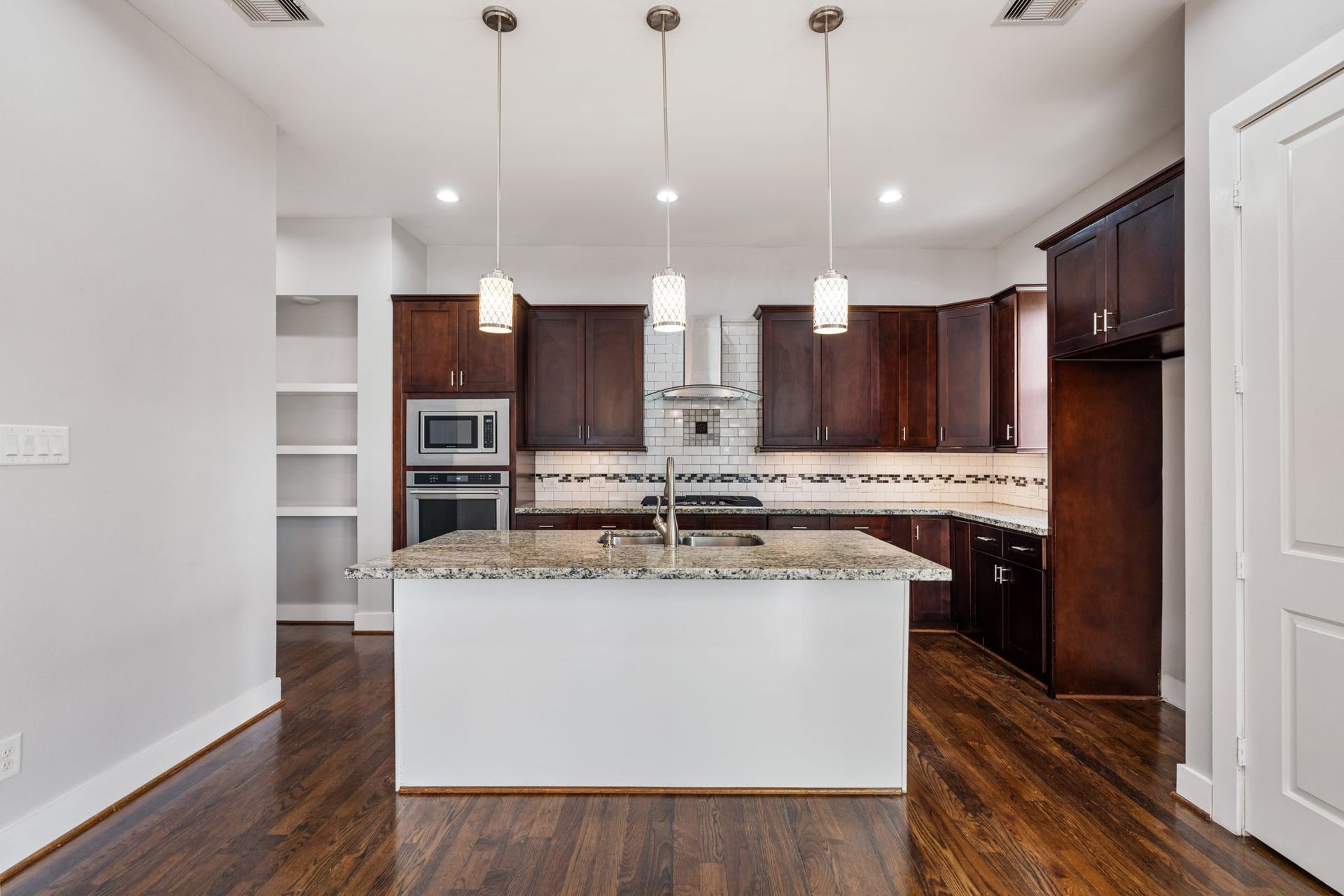 1005 Bingham Street, #5, Houston, TX 77007 1005 Bingham Street, #5, Houston, TX 77007
