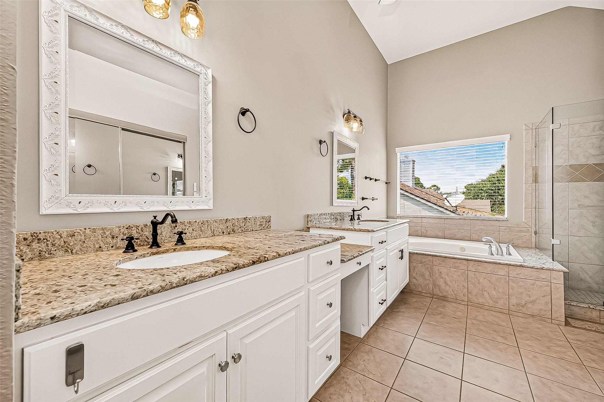 7406 Pleasant Ridge Drive, Houston, TX 77095 luxury primary suite