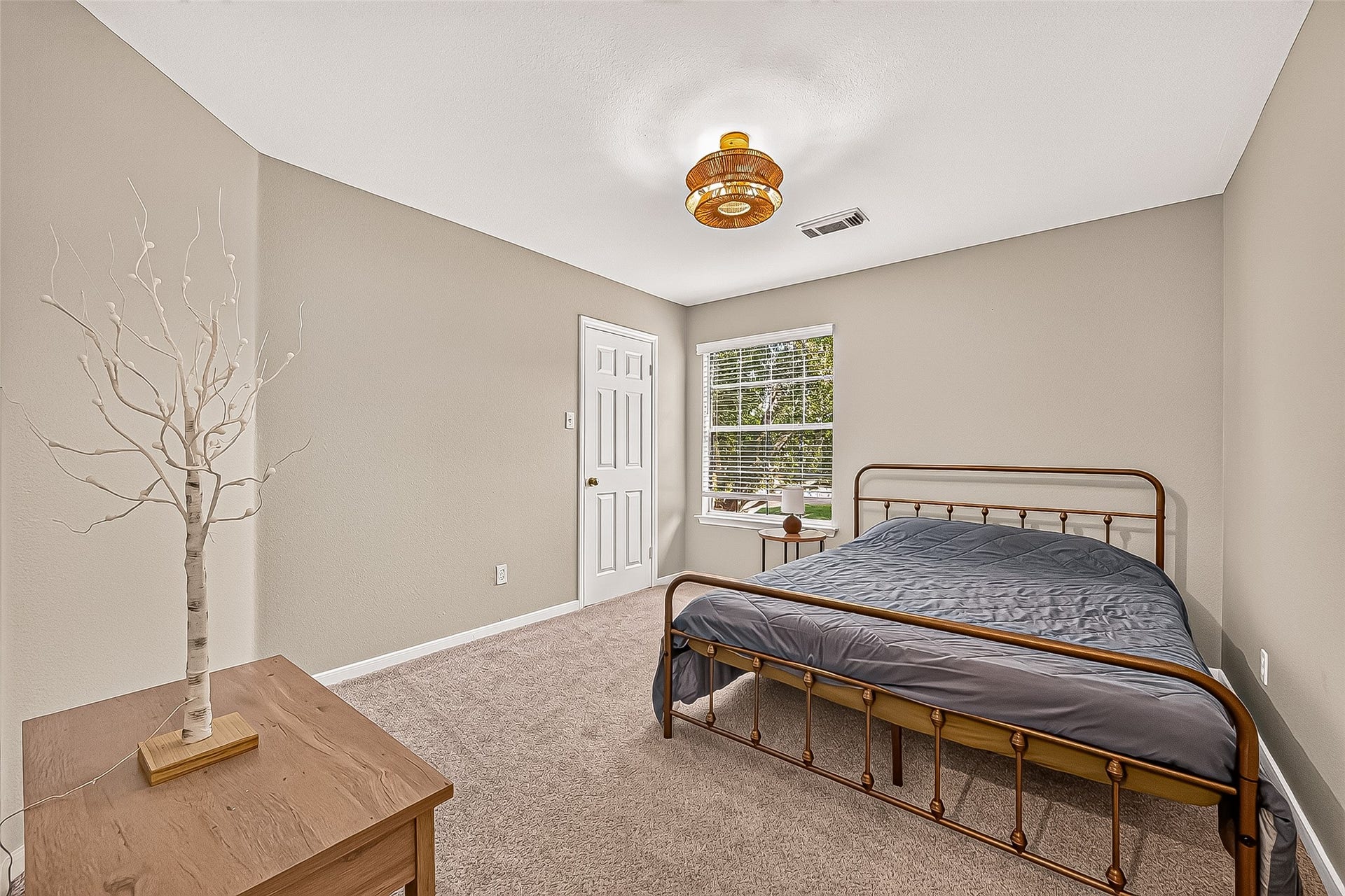 7406 Pleasant Ridge Drive, Houston, TX 77095 guest room 1
