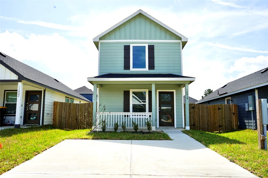Property photo for 16418 Valerie Marie Place, Conroe, TX