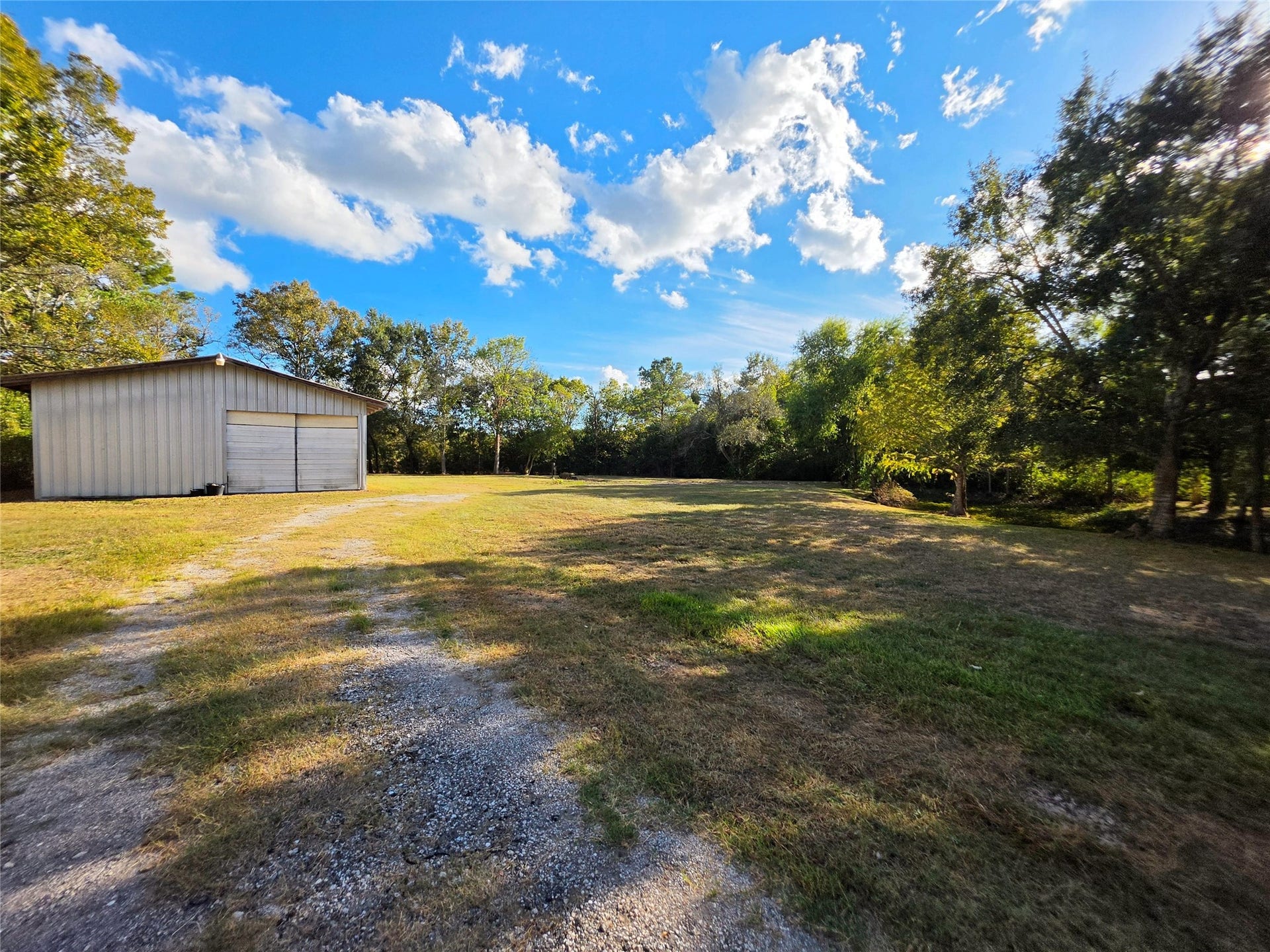 6003 Pine Tree Trail, Alvin, TX 77511