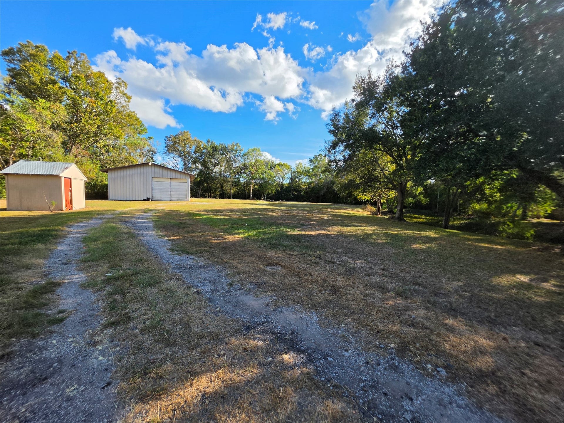 6003 Pine Tree Trail, Alvin, TX 77511