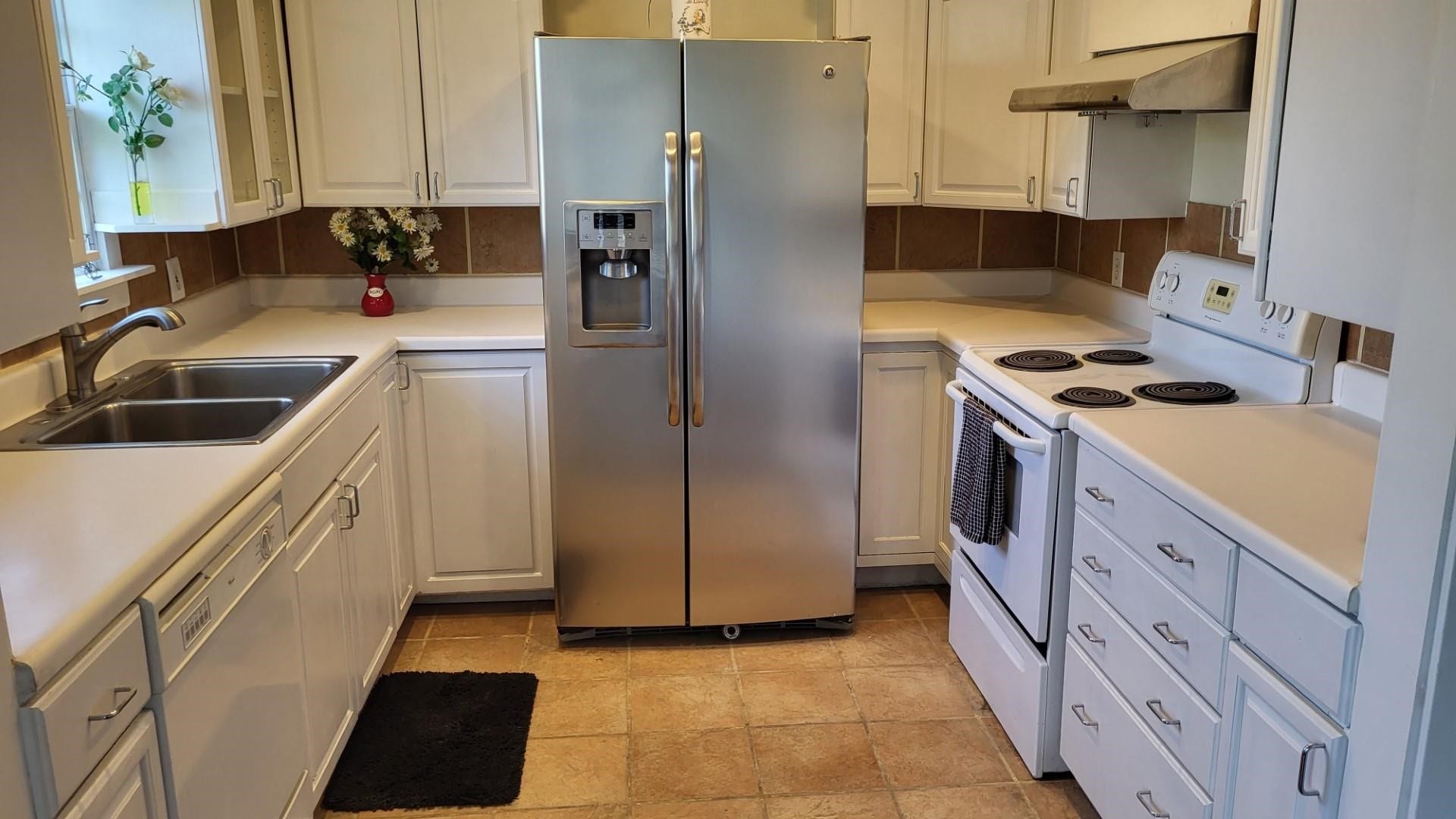 201 Goldenrod Street, Houston, TX 77009 201 Goldenrod Street, Houston, TX 77009